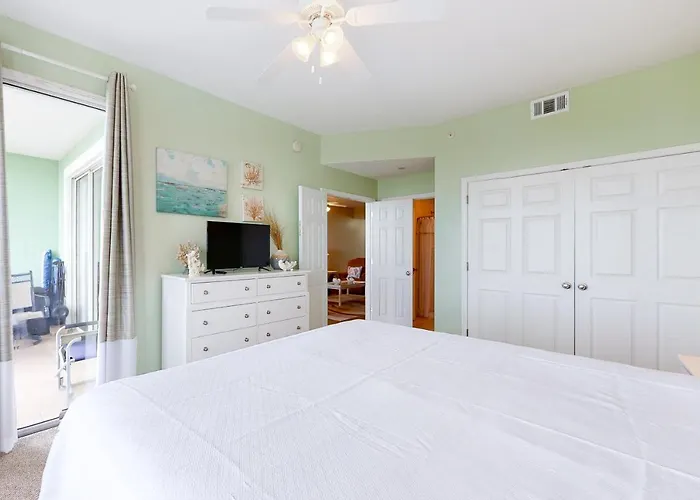 Apartment Navy Cove Harbor 1306 *